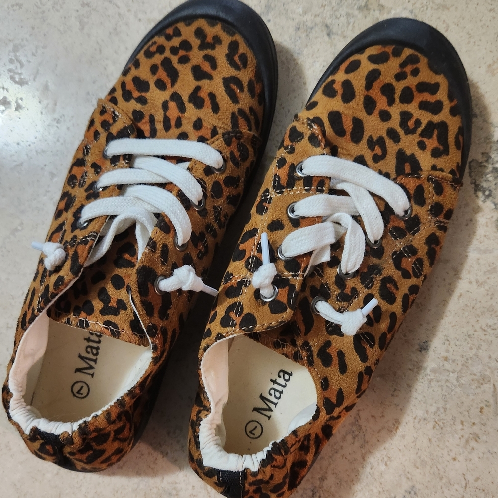 SOLD NWT leopard print soft back tennis shoes. Women's size 7